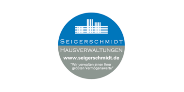Rundes Logo von Seigerschmidt Hausverwaltungen mit Webseite und Slogan über Immobilienverwaltung.