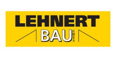 Logo der Lehnert Bau GmbH auf gelbem Hintergrund mit schwarzer Schrift und geometrischen Linien.