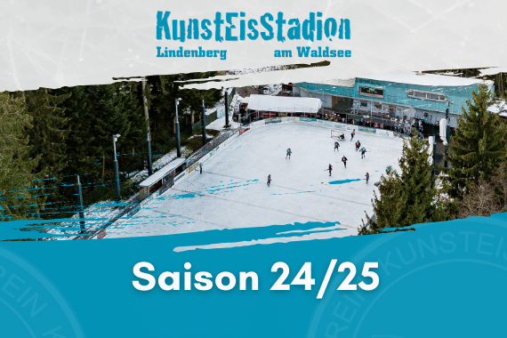 Luftaufnahme des Eisplatzes Lindenberg mit spielenden Eisläufern, umgeben von Bäumen, Schriftzug "Saison 24/25".