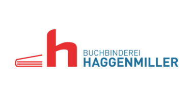 Lindenberg Chiefs 2 Rotes "h" und ein offenes Buchsymbol, daneben der Schriftzug Buchbinderei Haggenmiller. Logo auf weißem Hintergrund.